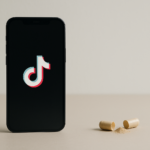 Estratégias de Marketing no TikTok para Encapsulados na Era Digital